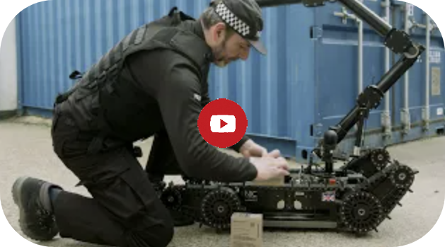 ZEUS, an EOD and CBRNe robot with a very fast battery change